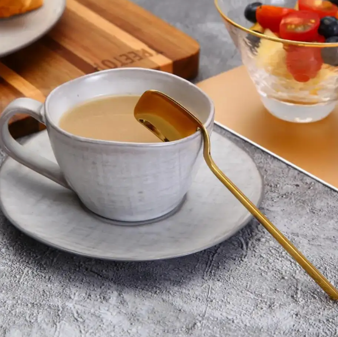 Hanging Spoon – Gold or Silver